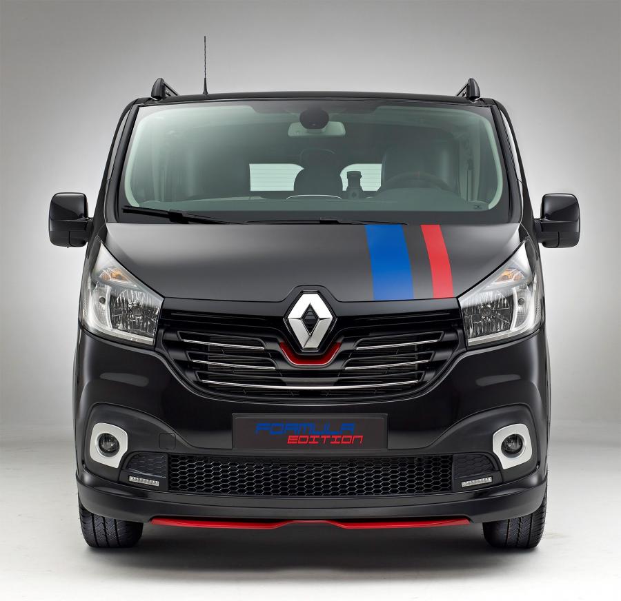  Renault Trafic Formula Edition 2015 года  (фото 2 из 13)